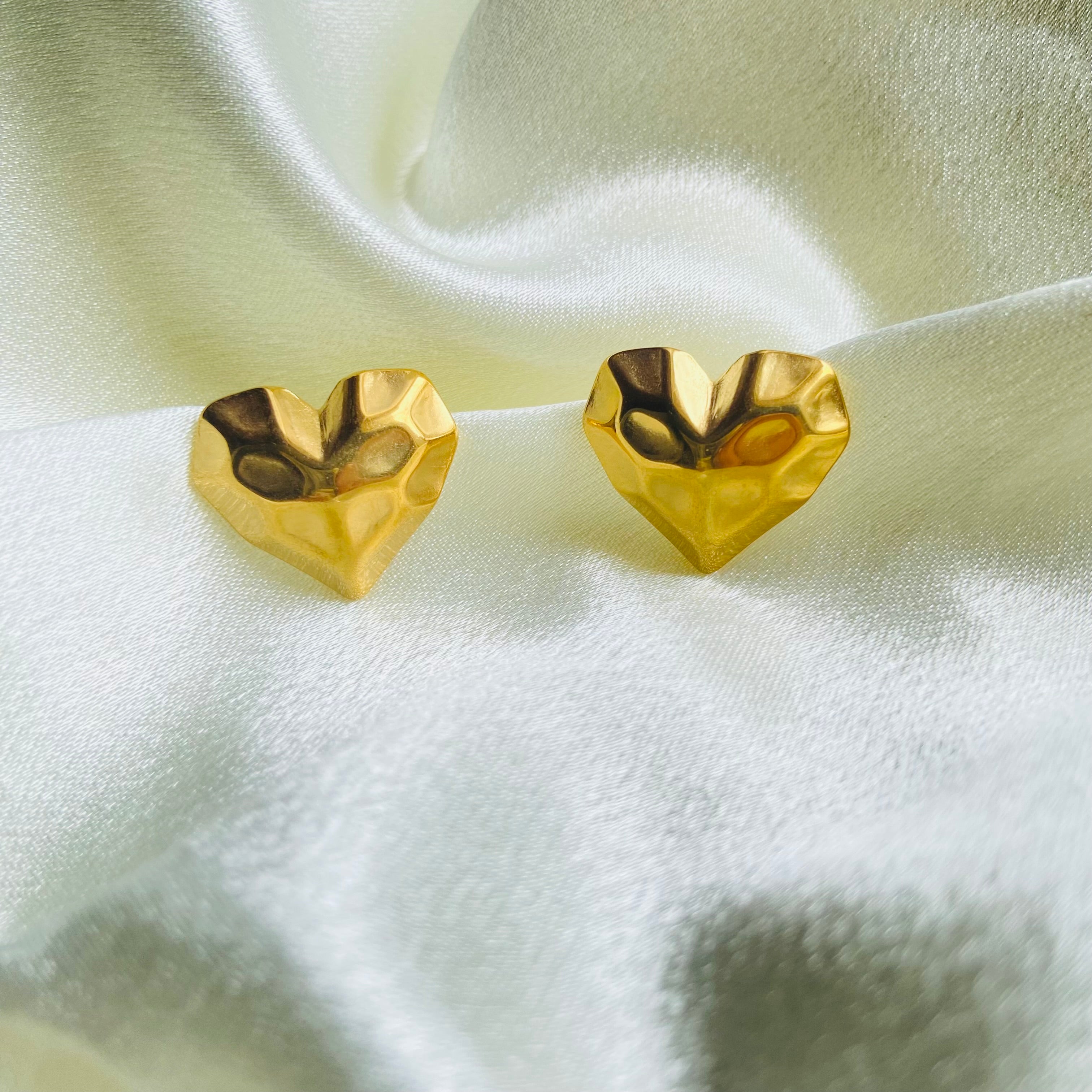 Mini Heart Hammered Earring (Stainless Steel)