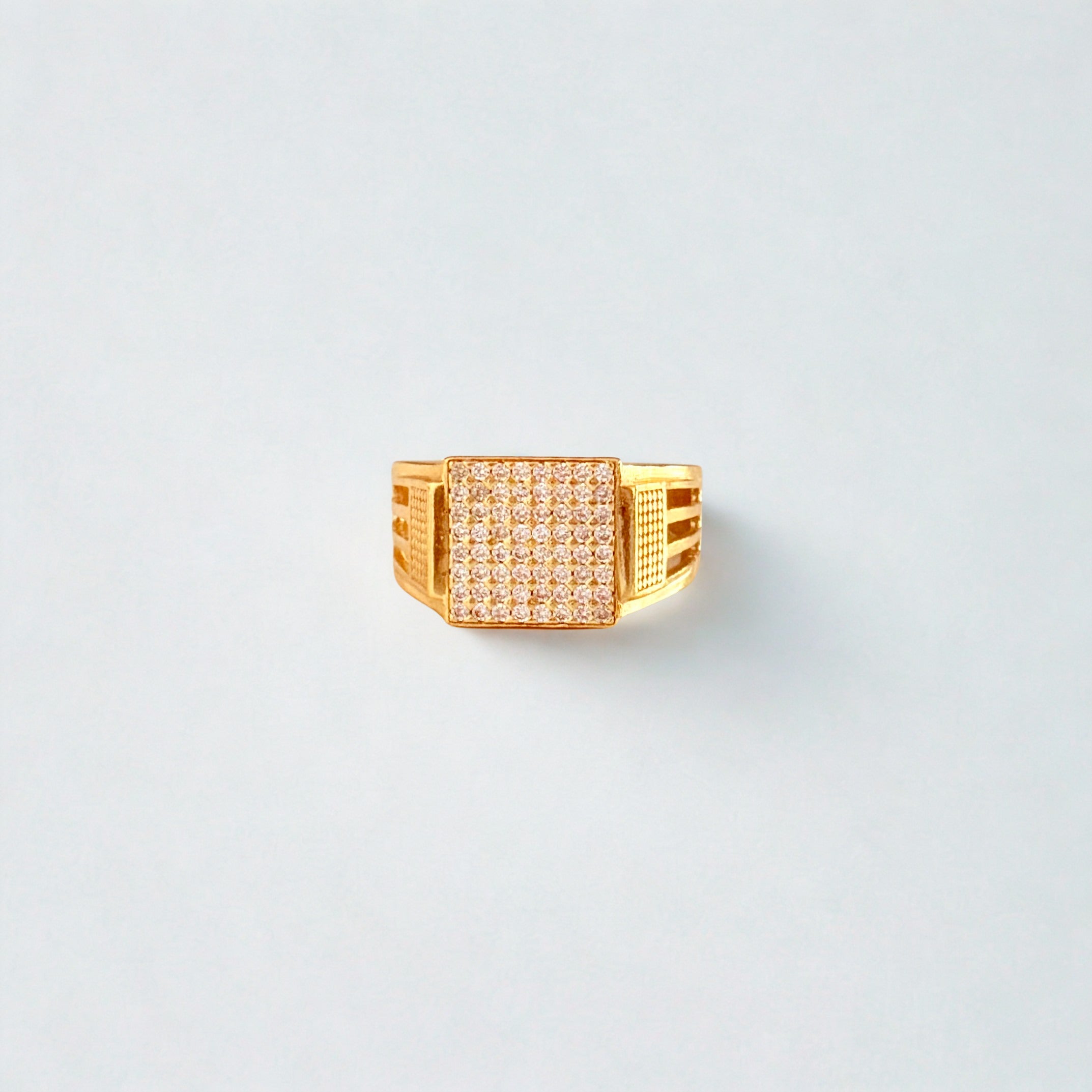 Leo Ring