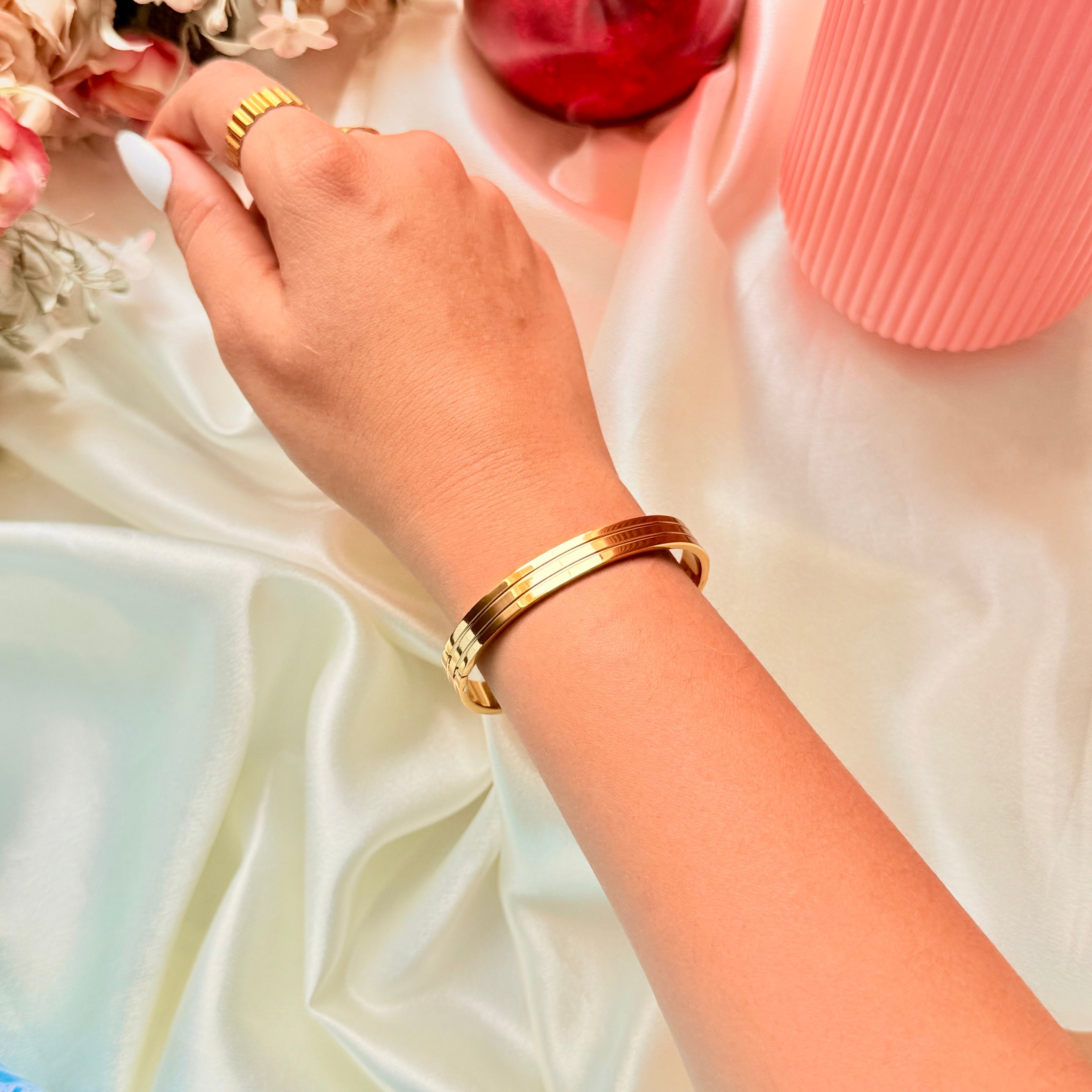 Classic Statement Bracelet - For Women