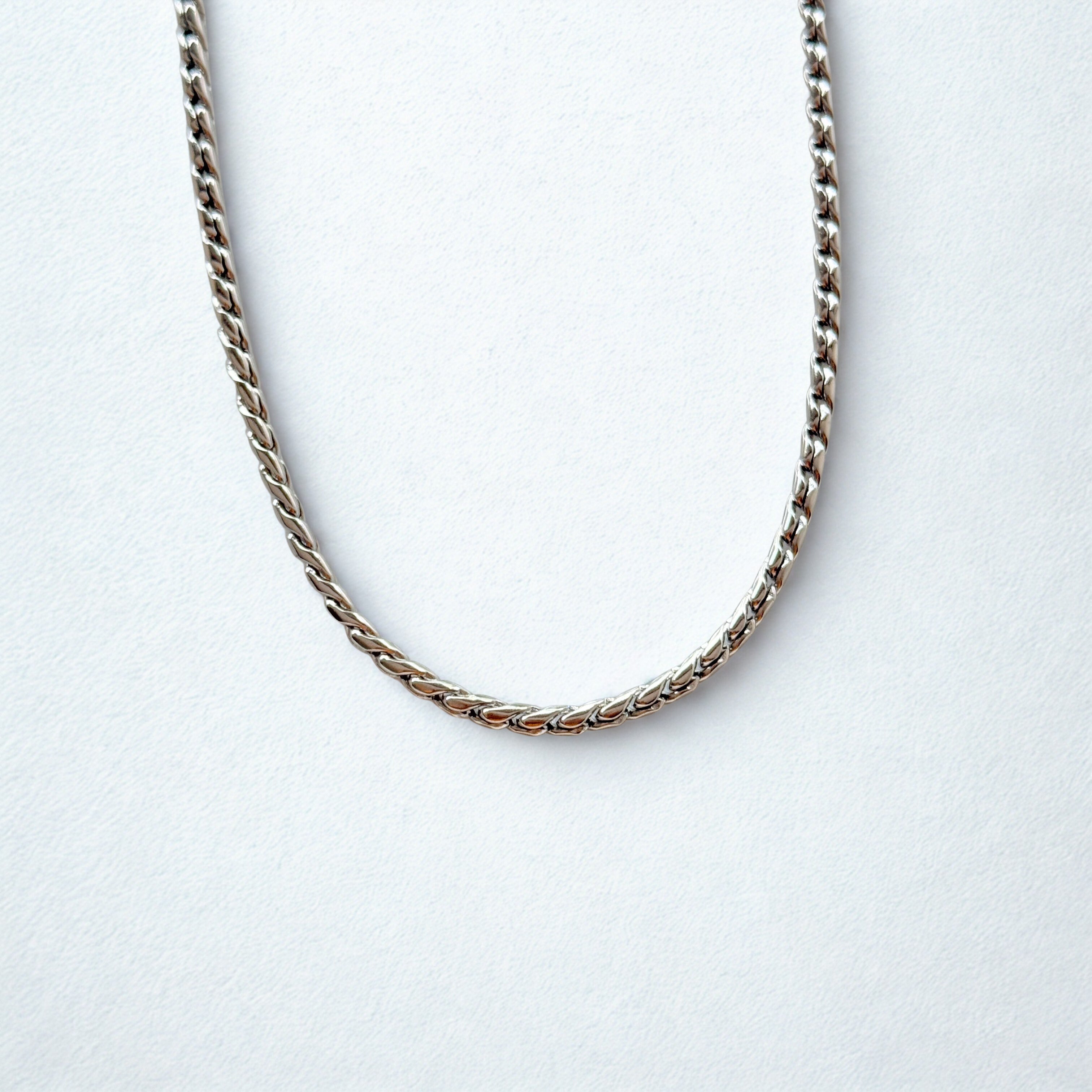 Blaise Neck Chain